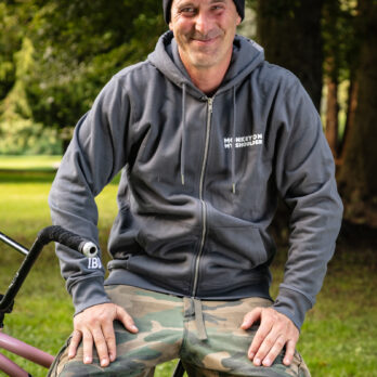 The Moody Macaque Hoodie Jacket Antracite